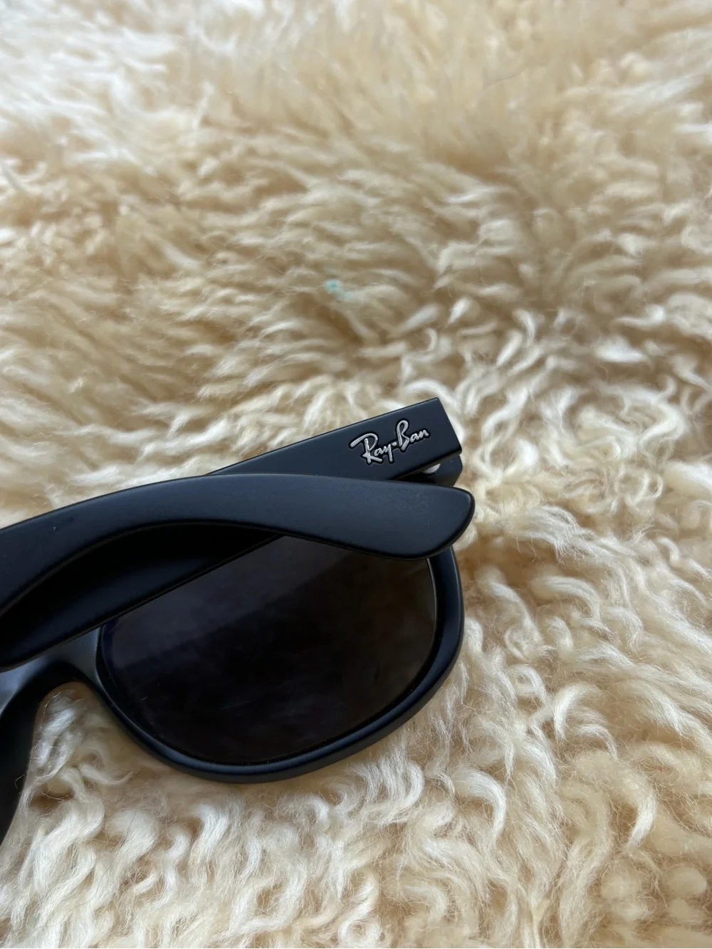 Ray Ban New Wayfarer Polarized Sunglasses